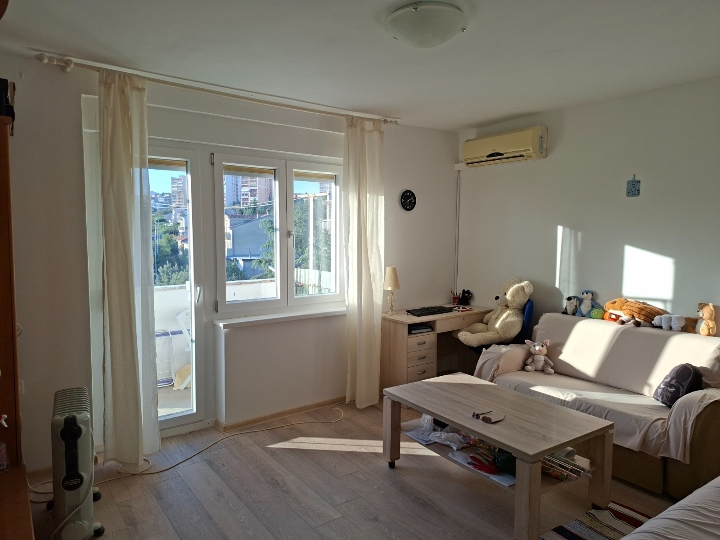 2S kl. Donja Vežica, 50 m2