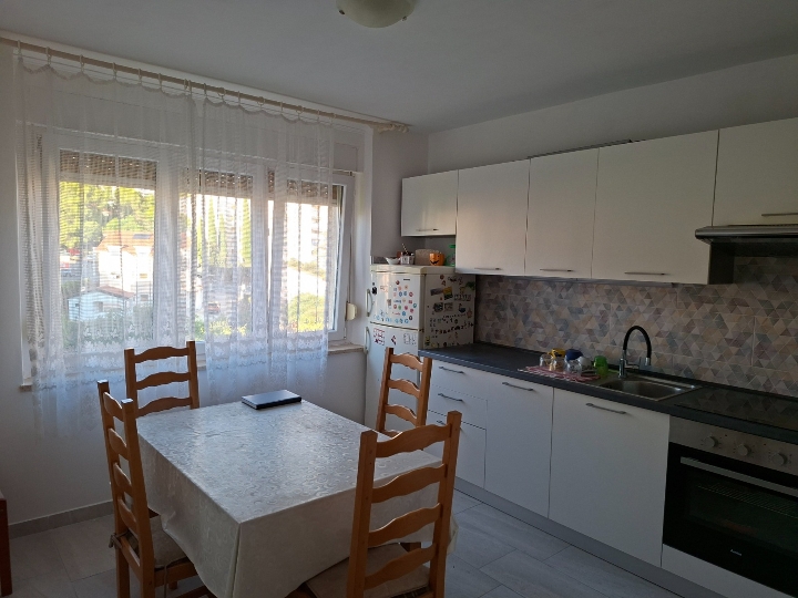 2S kl. Donja Vežica, 50 m2