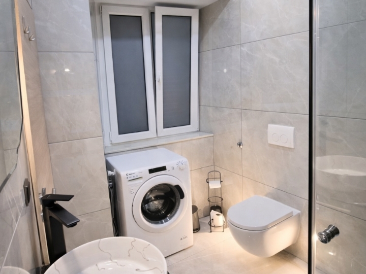 Rijeka, centar grada, najam prekrasnog stana 35m2 na šetnici Korzo