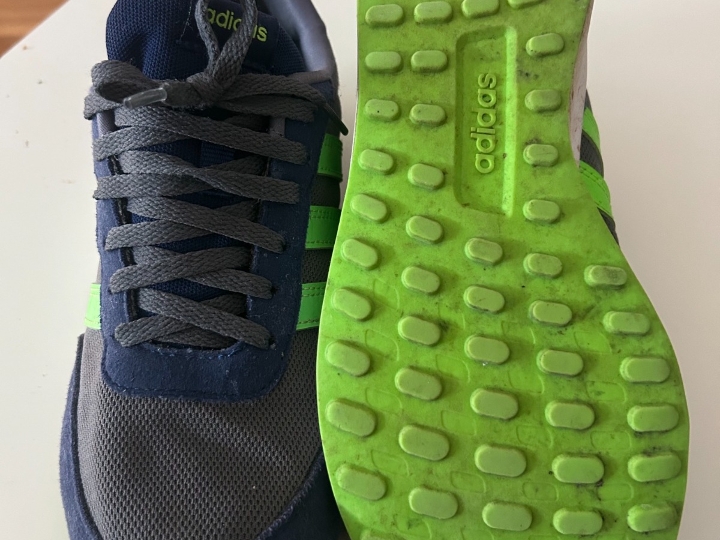 Adidas original tenisice br. 40, vrlo očuvane