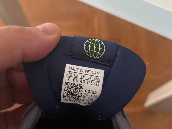 Adidas original tenisice br. 40, vrlo očuvane