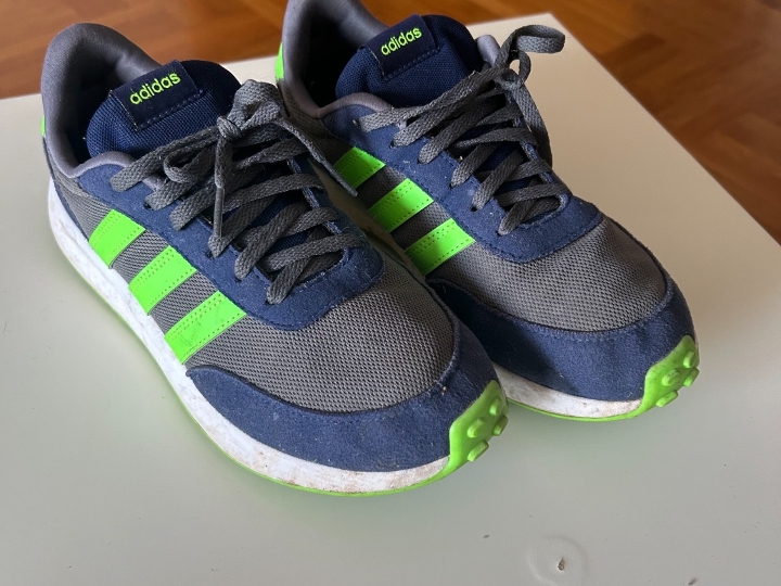 Adidas original tenisice br. 40, vrlo očuvane