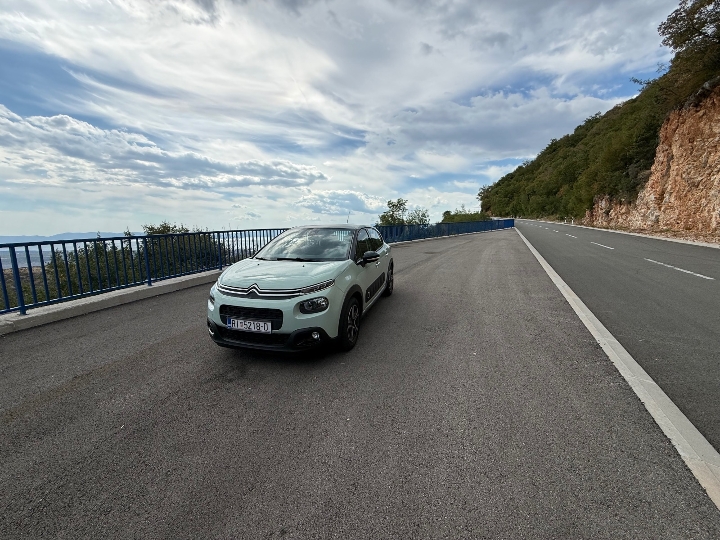 Prodajem Citroen C3, 2018. god.