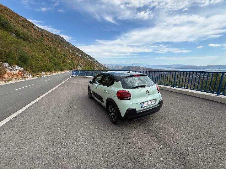 Prodajem Citroen C3, 2018. god.