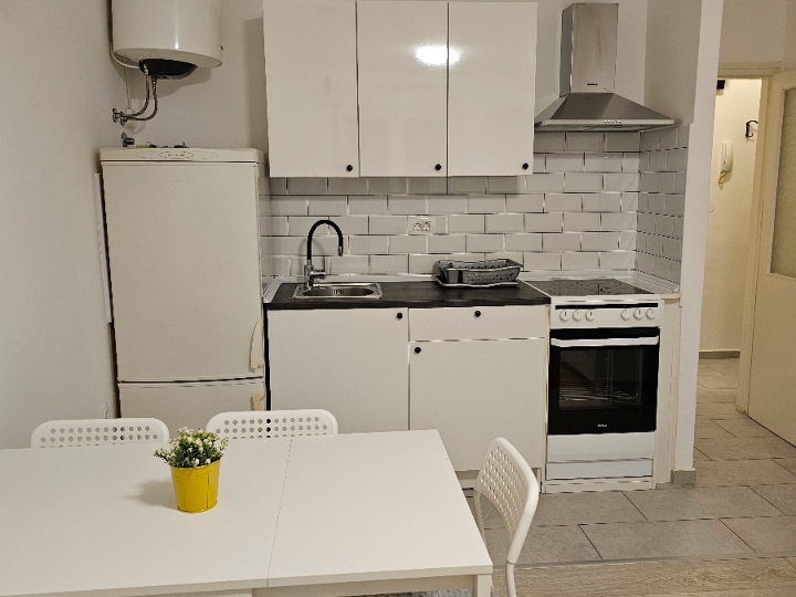 Turnić, stan 1S+DB, (nije agencija), dugoročno