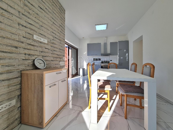 Apartman u Malinskoj!