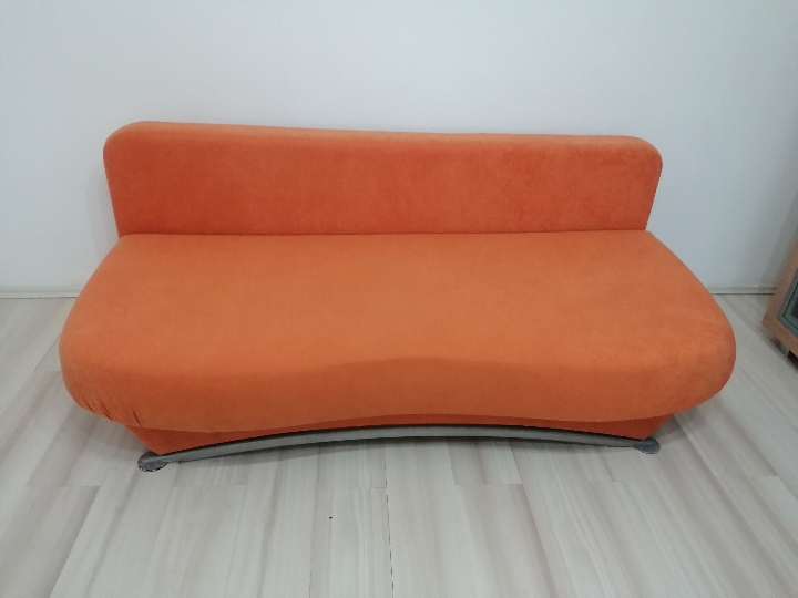 Kauč trosjed (sofa) na razvlačenje