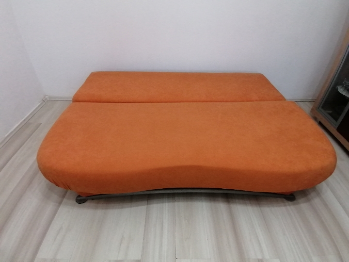 Kauč trosjed (sofa) na razvlačenje