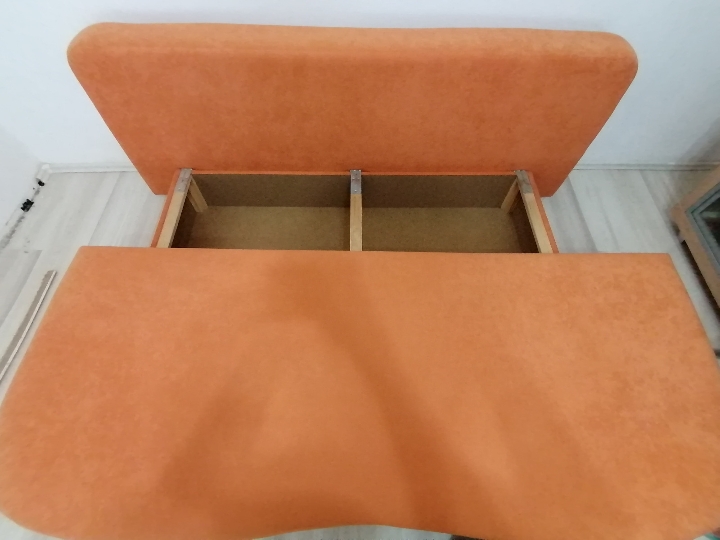 Kauč trosjed (sofa) na razvlačenje