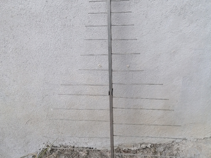 Antena TV, 110x80 cm, "riblja kost"