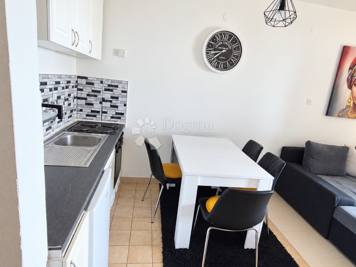 Apartman na prvom katu s pogledom na more