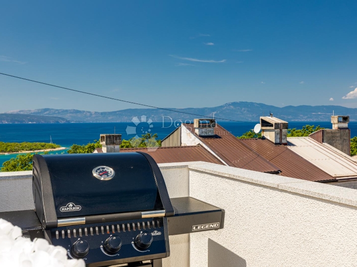 Krk, NJivice, apartman,79 m2m, pogled na more