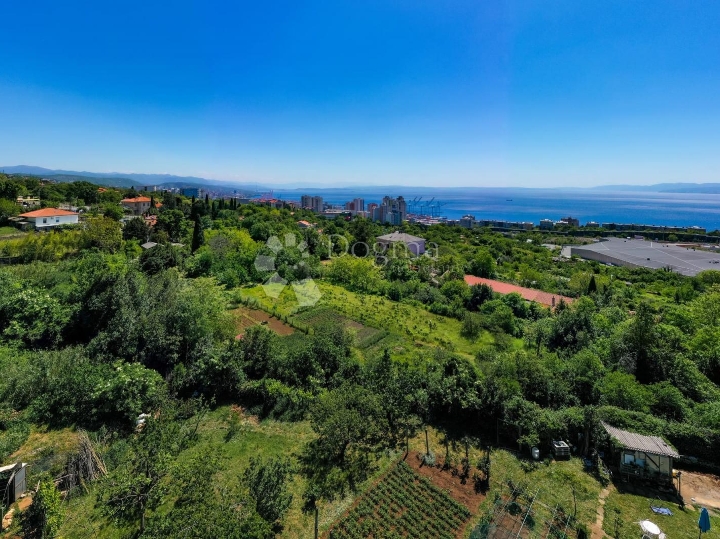 Rijeka, građevinsko zemljiste 6700 m2, Rujevica