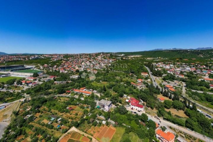 Rijeka, građevinsko zemljiste 6700 m2, Rujevica