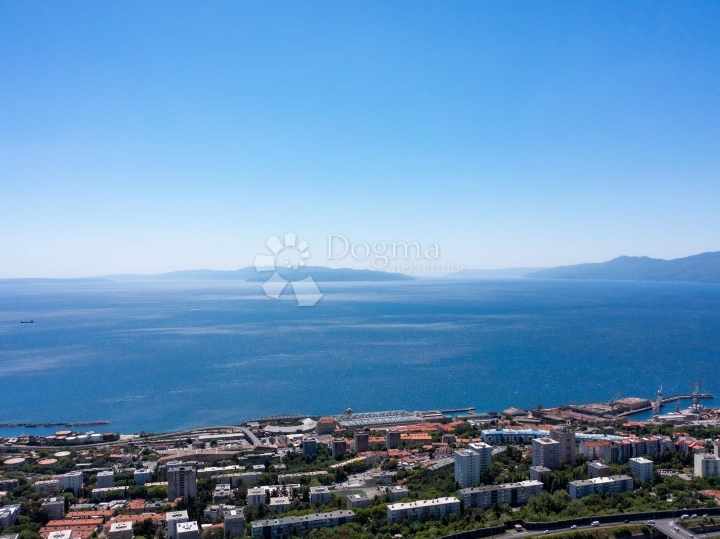 Rijeka, građevinsko zemljiste 6700 m2, Rujevica