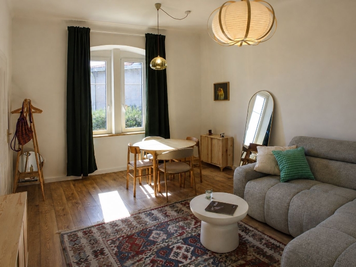 Stari Grad, 2S+DB s pogledom, najam studentima