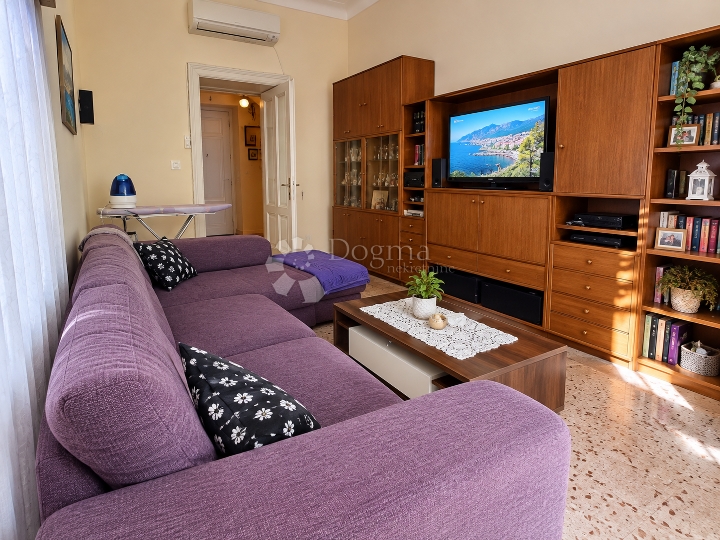Gospodski stan od 159 m² - 5 min od Korza