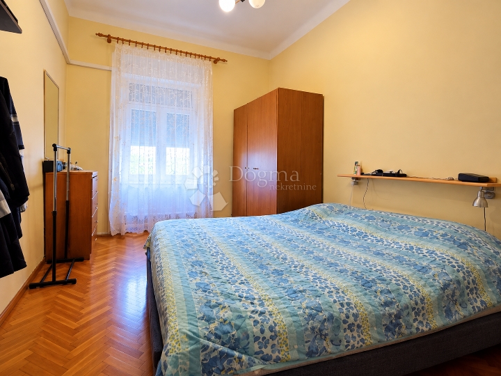 Gospodski stan od 159 m² - 5 min od Korza