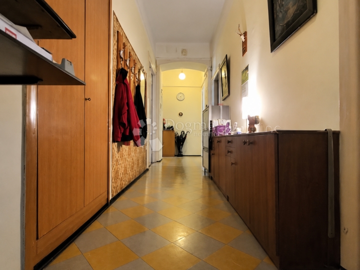 Gospodski stan od 159 m² - 5 min od Korza