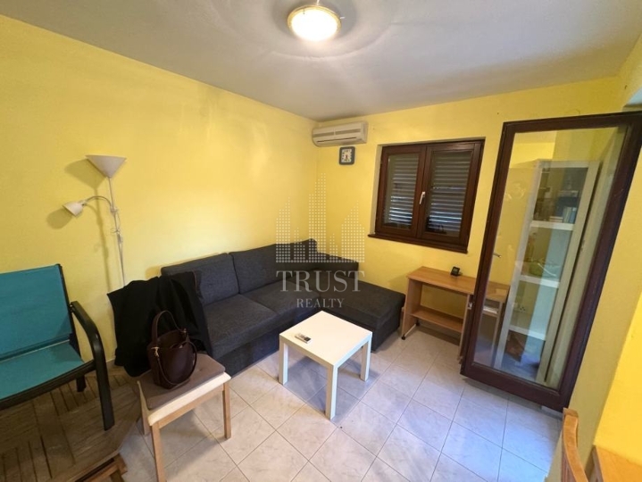 Labin, Rabac - stan u prizemlju, 1S+DB