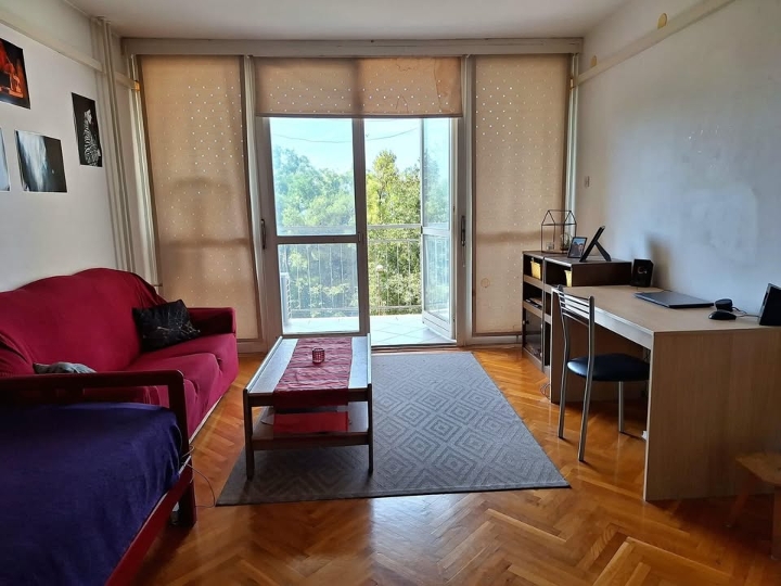 Tražimo 3. cimera/icu, Rijeka, slobodna najveća soba s balkonom