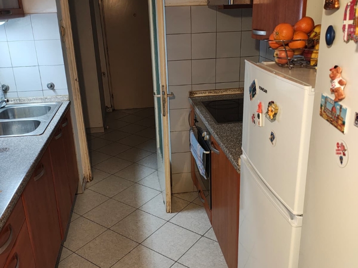 Tražimo 3. cimera/icu, Rijeka, slobodna najveća soba s balkonom