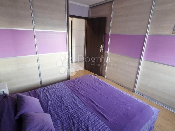 Stan - Turnić, 1S+DB, 46 m2, panoramski pogled na more