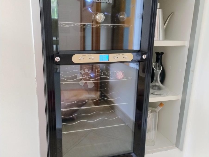 Samo kod nas – Pećine, 71 m², more na 200 m
