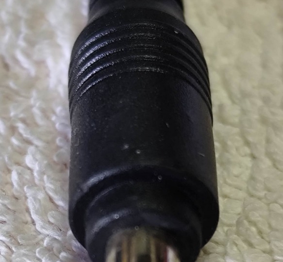 Adapter napona 220 / 24V 4A