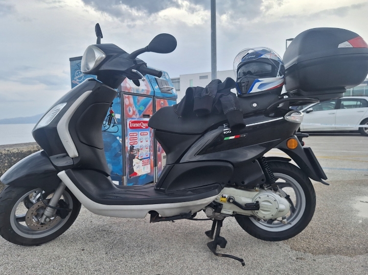 Piaggio Fly 100