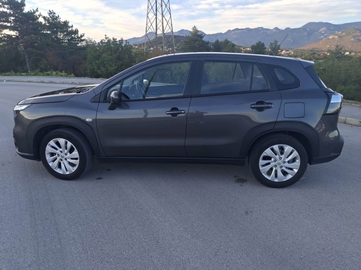 Suzuki SX4