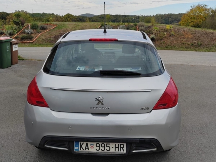 Peugeot 308