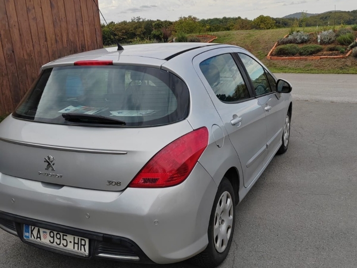 Peugeot 308