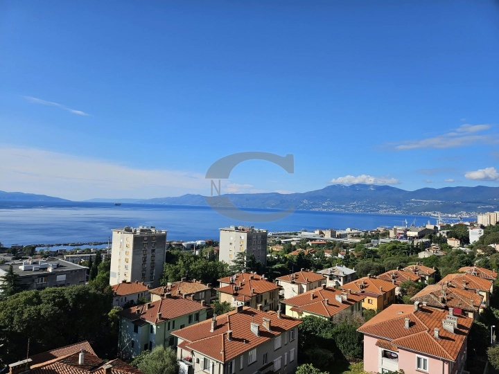 Rijeka, Turnić, garsonijera! Samo u Consensusu!