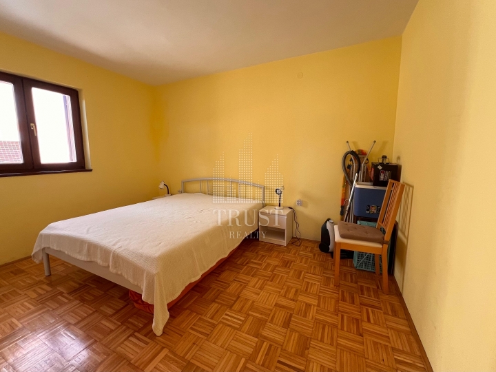Labin, Rabac - stan u prizemlju, 1S+DB