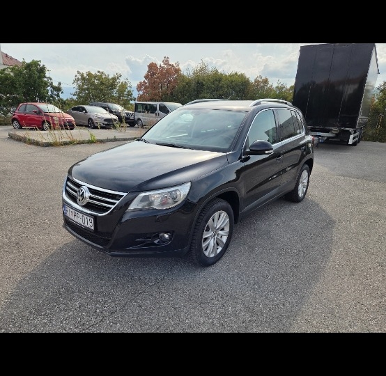 VW Tiguan 2.0 tdi, 4X4 Automatic, HR auto, servisna