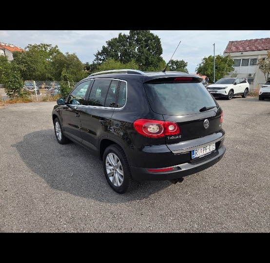 VW Tiguan 2.0 tdi, 4X4 Automatic, HR auto, servisna