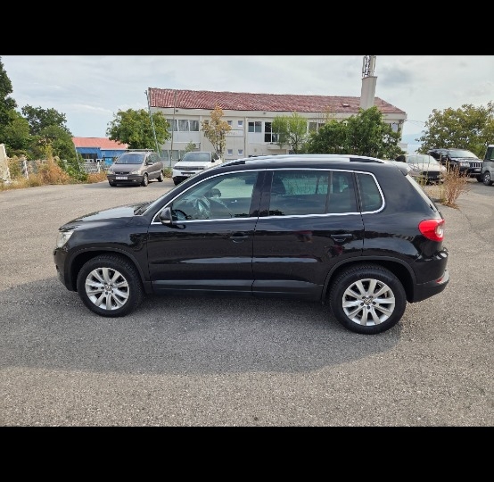 VW Tiguan 2.0 tdi, 4X4 Automatic, HR auto, servisna