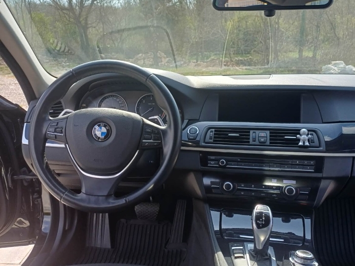 BMW 530 XD, 2013.g., dizel, garažiran, servisiran, reg. 05./2027.