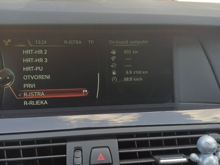 BMW 530 XD, 2013.g., dizel, garažiran, servisiran, reg. 05./2027.