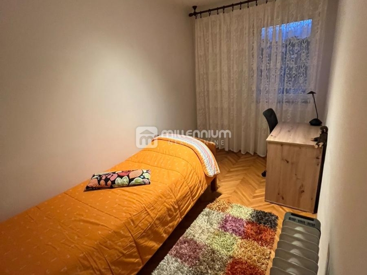 Rijeka, Donji Zamet, 66.20m2, 2S+DB, lođa, pogled na more