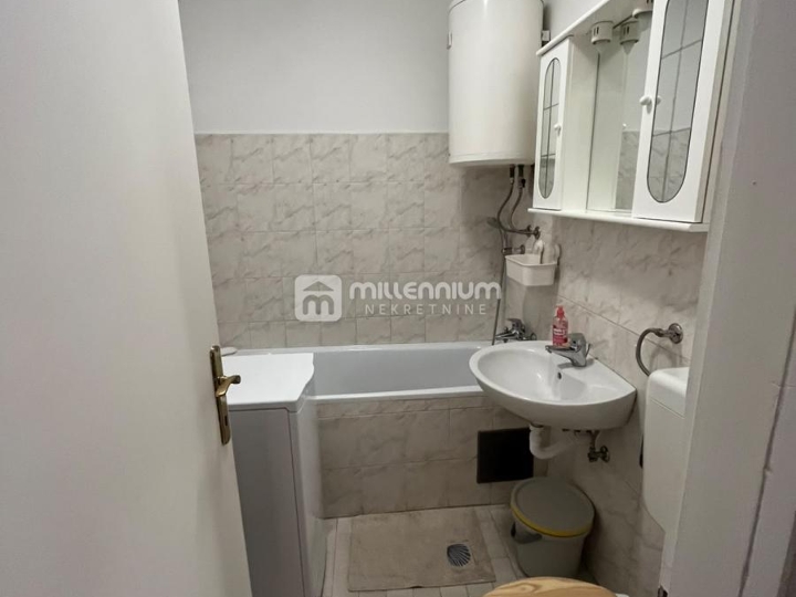 Rijeka, Donji Zamet, 66.20m2, 2S+DB, lođa, pogled na more