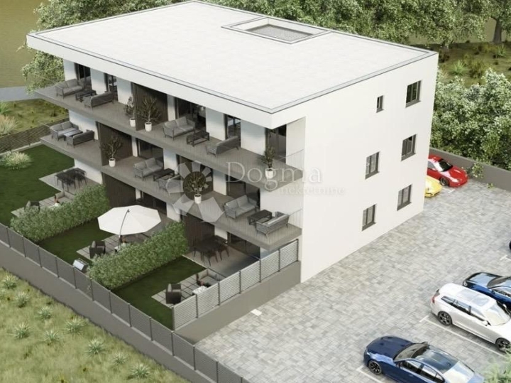 Novogradnja Drenova stan 65m2
