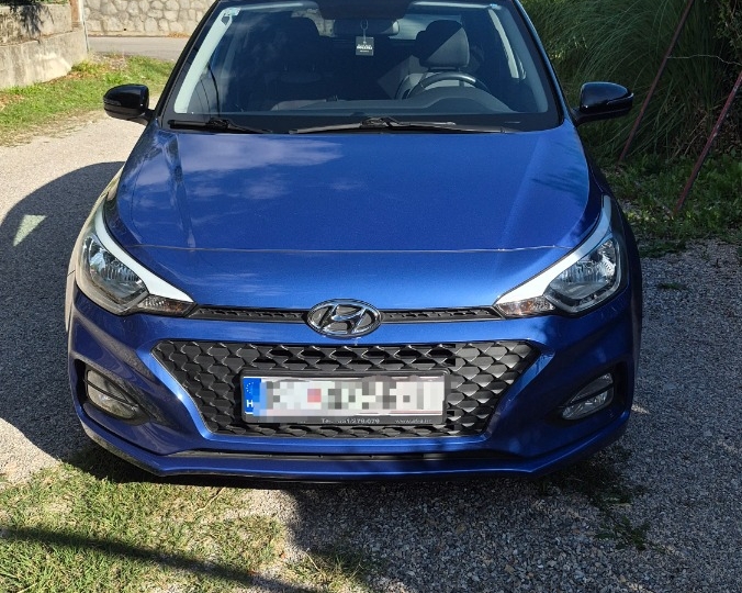 Prodajem Hyundai I20 FL 1.2 DOHC 84 KS, vatrena edicija, 65.000 km