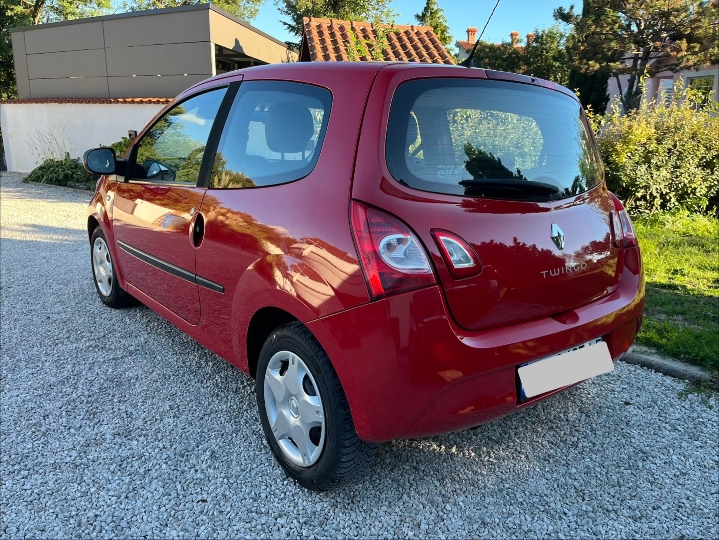 Renault Twingo 1.2 , 16 V, reg. do 08/2027. god., odličan