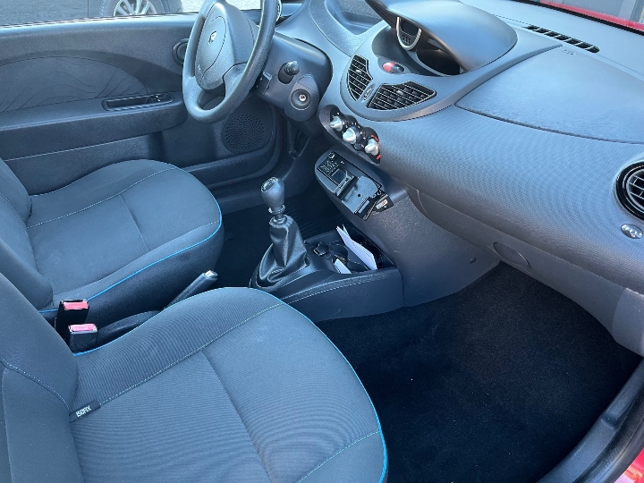 Renault Twingo 1.2 , 16 V, reg. do 08/2027. god., odličan