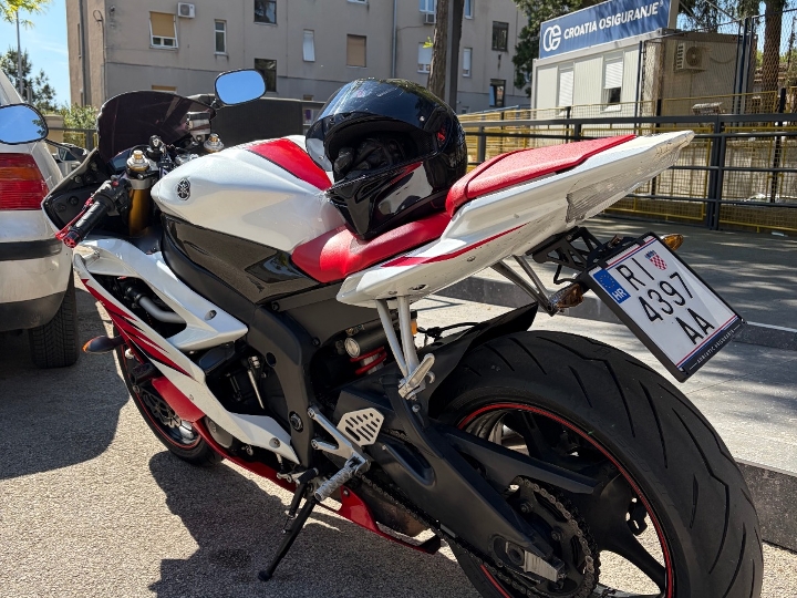 Yamaha R6, 2006. god.
