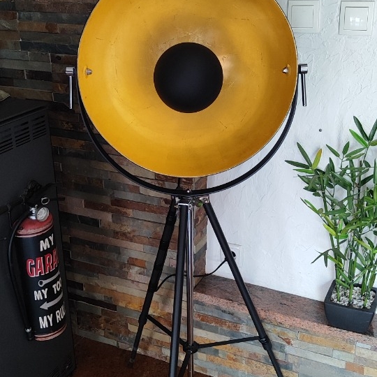 Podna lampa 135 cm