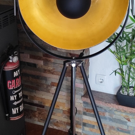 Podna lampa 135 cm