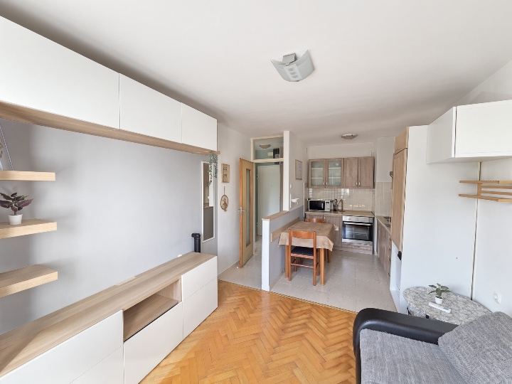 Gornja Vežica – jednosoban namješten stan 32 m², 3. kat